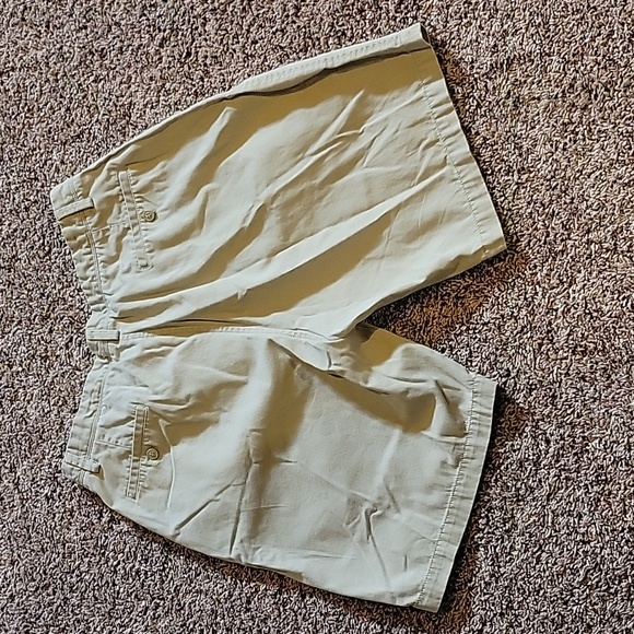 Men's Casual Shorts - Picture 2 of 4